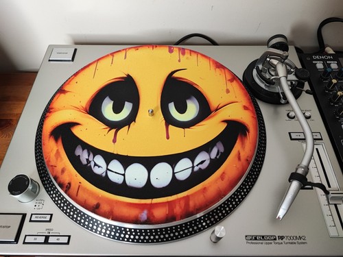 Acid smiley face slipmat - smiley,